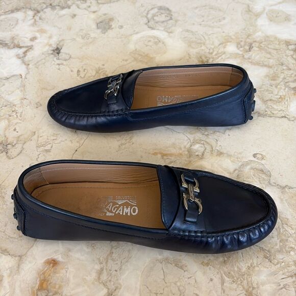 Salvatore Ferragamo Leather Driver with Gancini Ornament - Picture 6 of 16